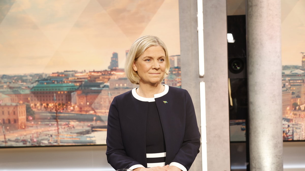 Socialdemokraternas partiledare Magdalena Andersson (S) i TV4:s studio.