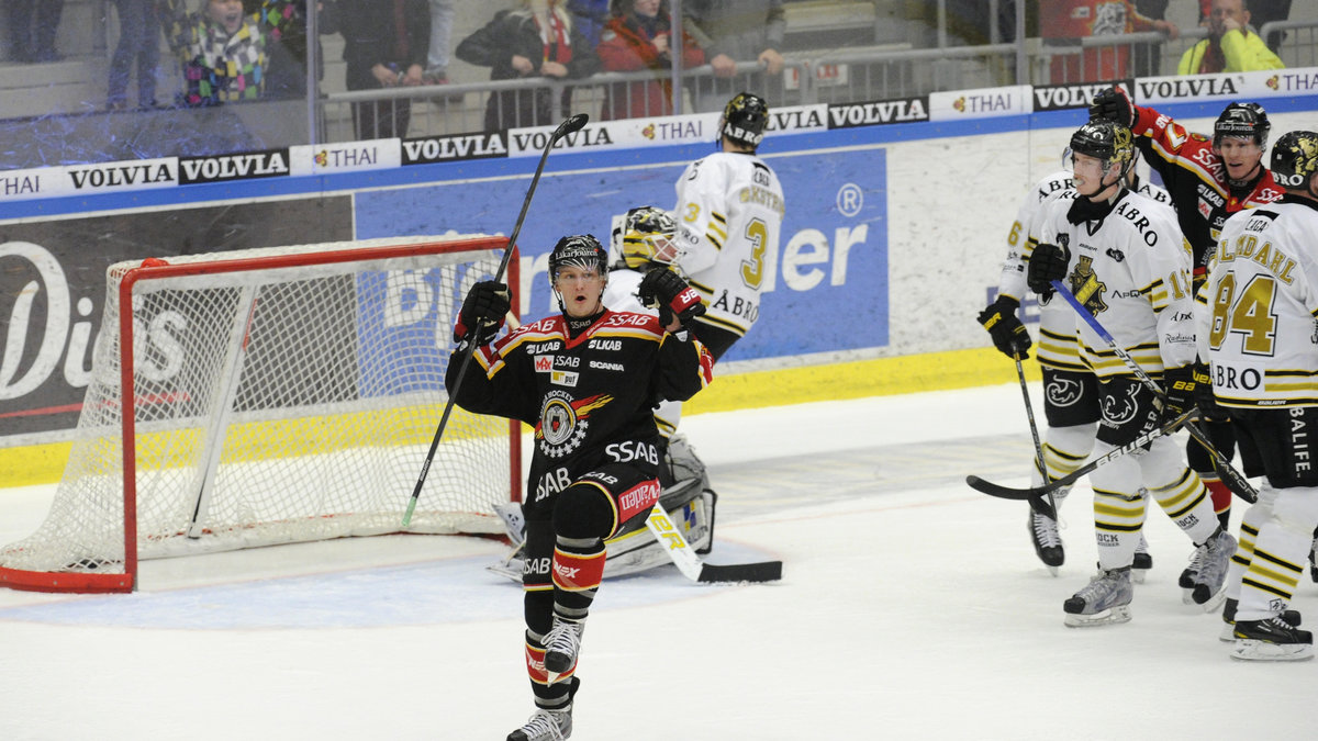 Jagande AIK tog inte chansen mot Luleå som vann med 6-4. Joonas Vihko gjorde tre mål.