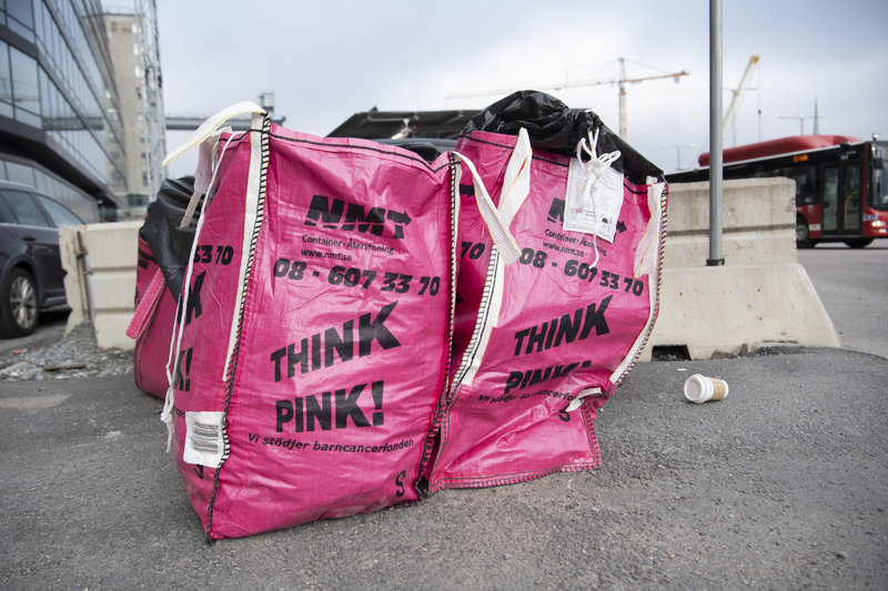 Think Pink anses ha tagit betalt för avfallshantering men dumpat materialet illegalt. Foto: Fredrik Sandberg/TT News Agency Think Pink anses ha tagit betalt för avfallshantering men dumpat materialet illegalt. Foto: Fredrik Sandberg/TT News Agency