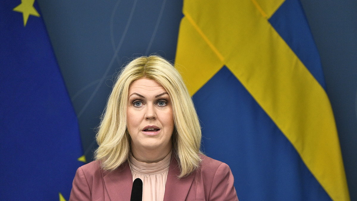 Socialminister Lena Hallengren vid dagens pressträff om åtgärder kopplade till covid-19-pandemin.