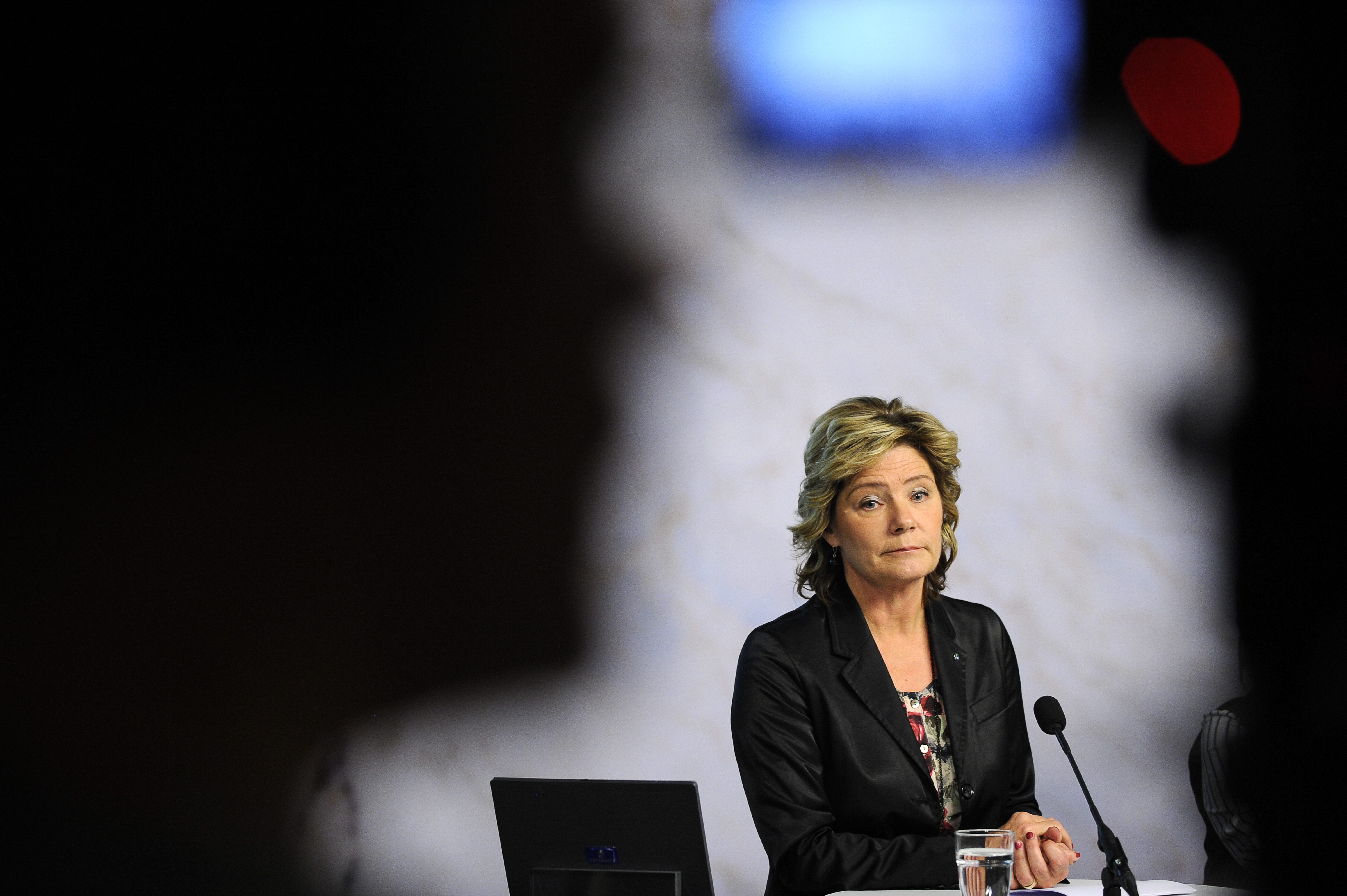 Äldreminister Maria Larsson öppnar på onsdagen för fler privata vårdföretag.