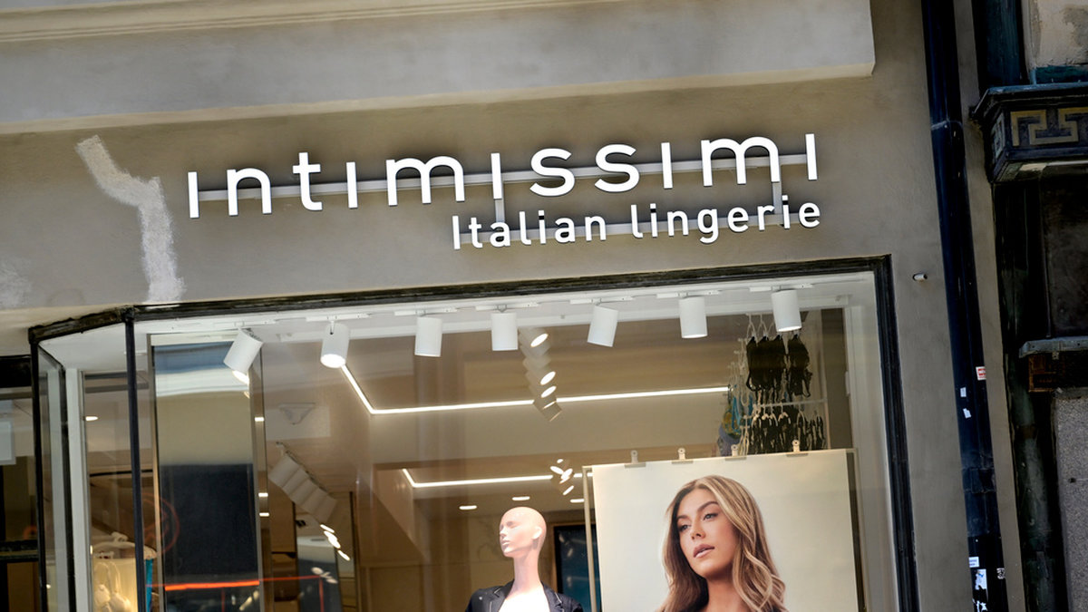 Butiken Intimissimi, på Götgatsbacken, som ingår i Calzedonia Group som säljer damunderkläder. Bianaca Ingrosso är ambassadör och även agerat modell för Intimissimi.