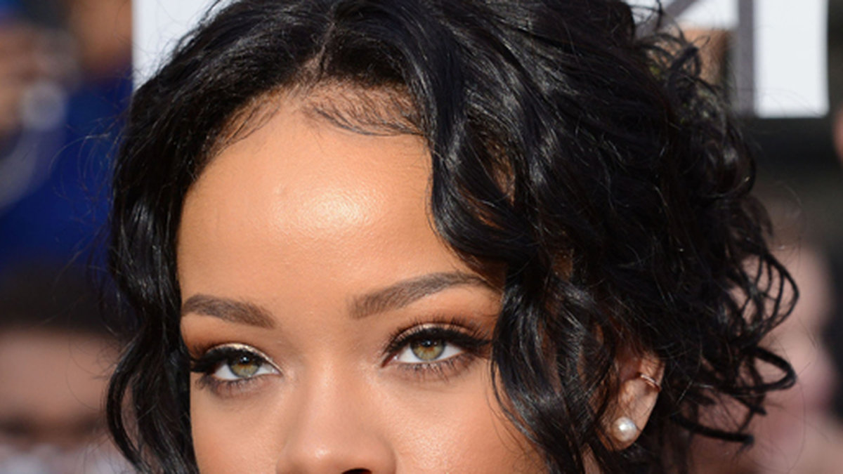 Rihanna strålade på MTV Movie Awards.