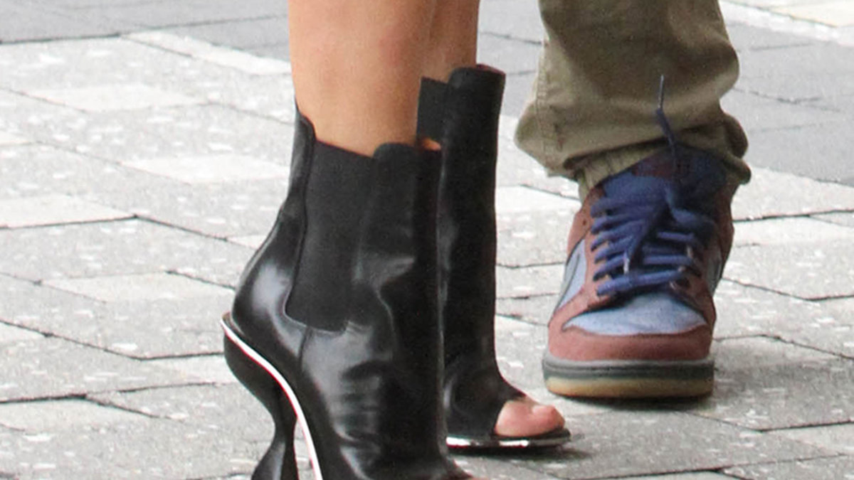 De här så kallade skorna rockade Kim nyligen. 
