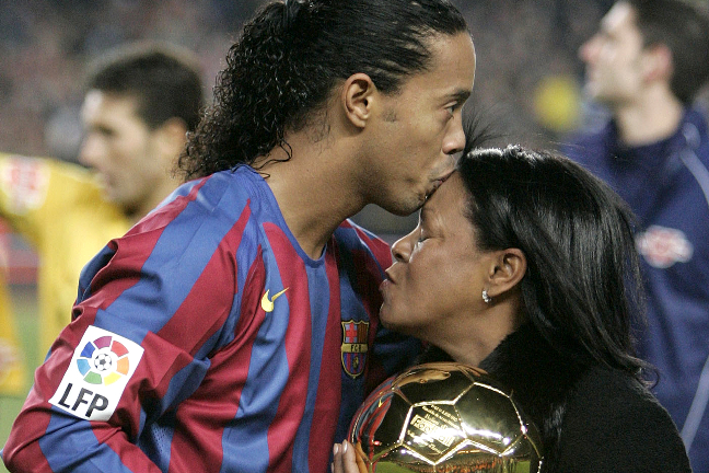 Ronaldinho dominerade världsfotbollen under mitten av 2000-talet.