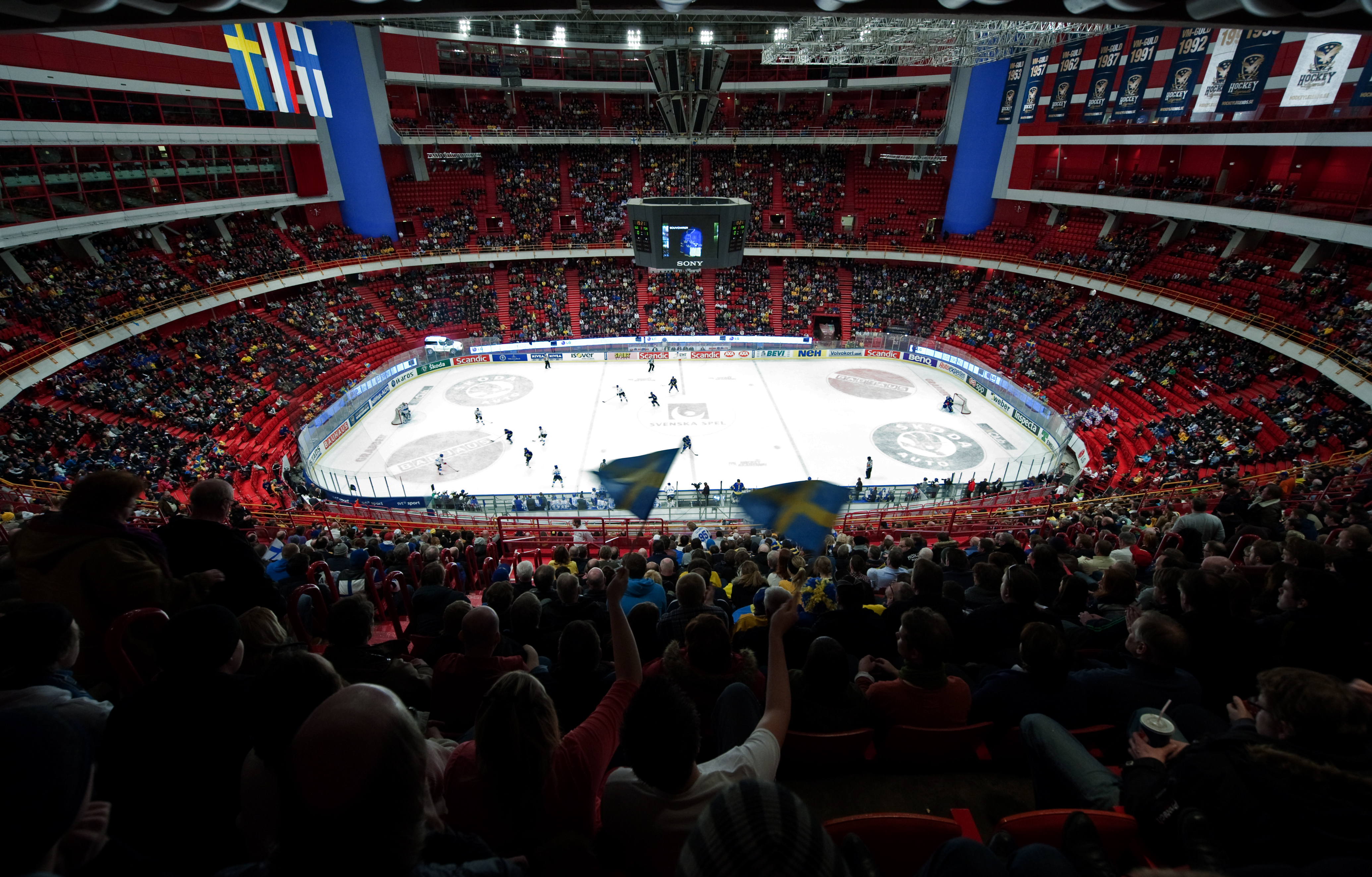 Det är nu oklart om VM kommer bli en publikfest som förbundet hoppas. Hittills verkar det inte komma speciellt många ryssar till Stockholm.