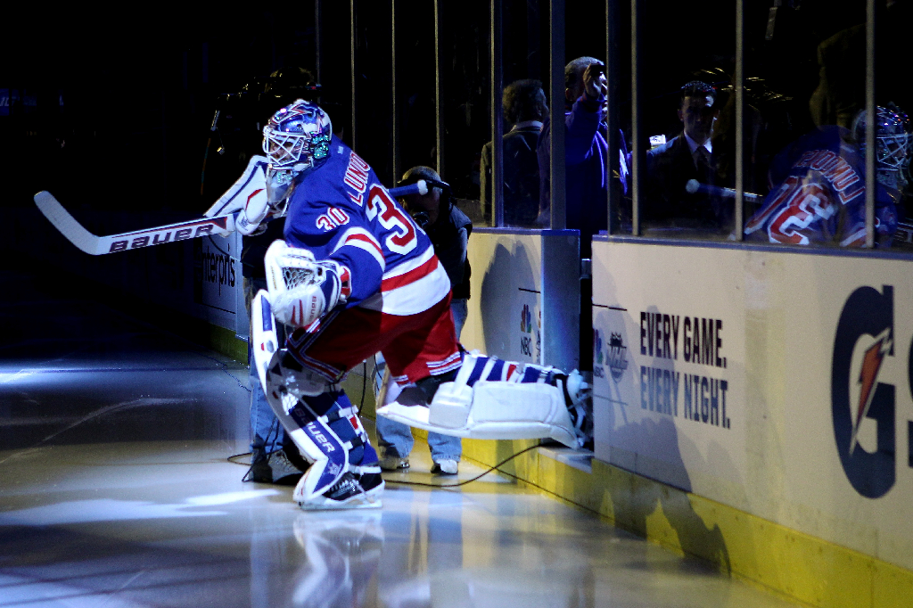 "Kung Henrik" fick ta emot publikens jubel hemma i Madison Square Garden. Och han låg till stor del bakom segern i den första matchen mot Ottawa. "Kung Henrik" fick ta emot publikens jubel hemma i Madison Square Garden. Och han låg till stor del bakom segern i den första matchen mot Ottawa.