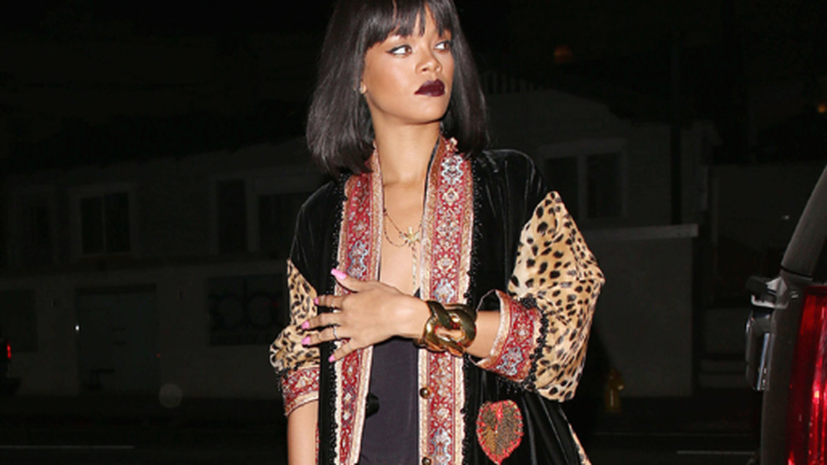 Rihanna har ätit middag på en italiensk restaurang i Kalifornien. 