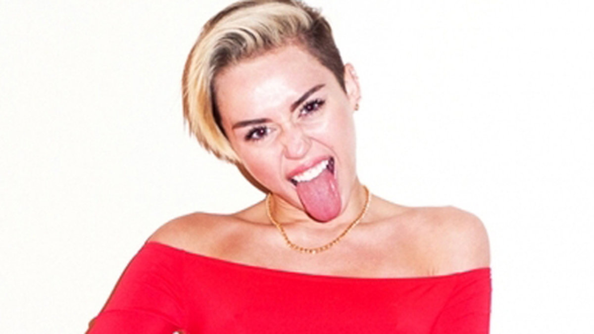Miley är på busigt humör. 