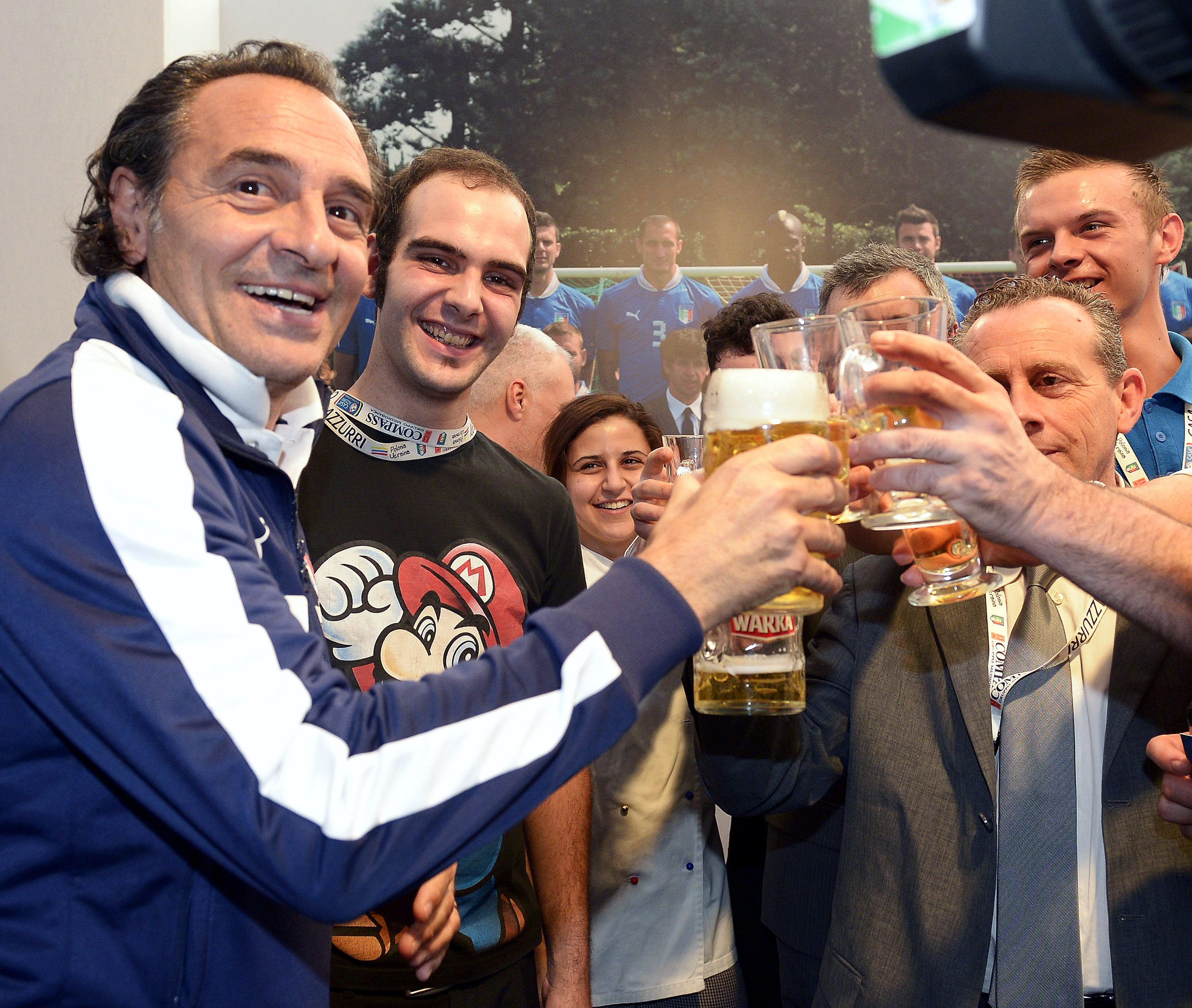 Blir det öl om Italien vinner EM-finalen mot Spanien på söndag också tro?