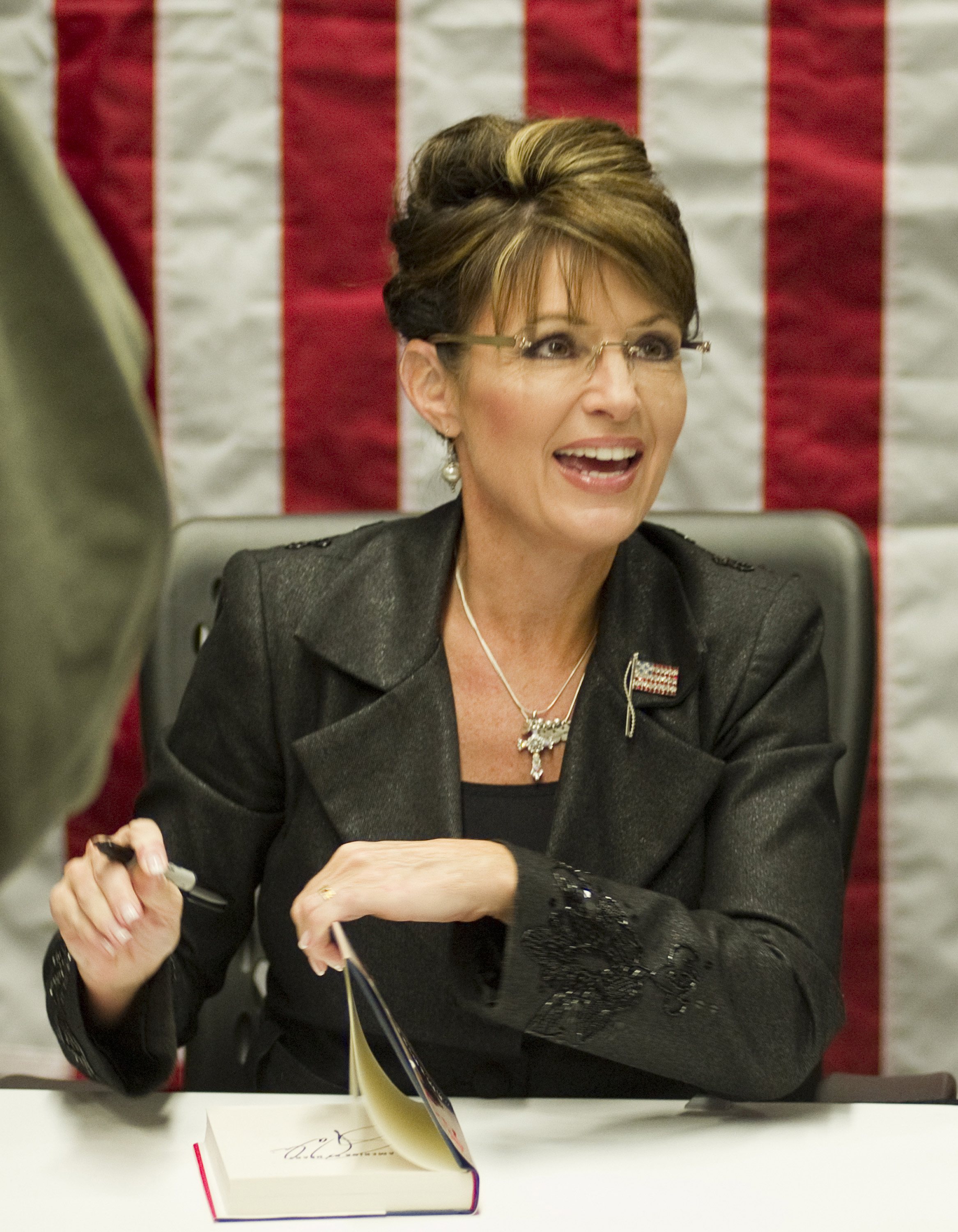 Sarah Palin, Barack Obama, Brott och straff