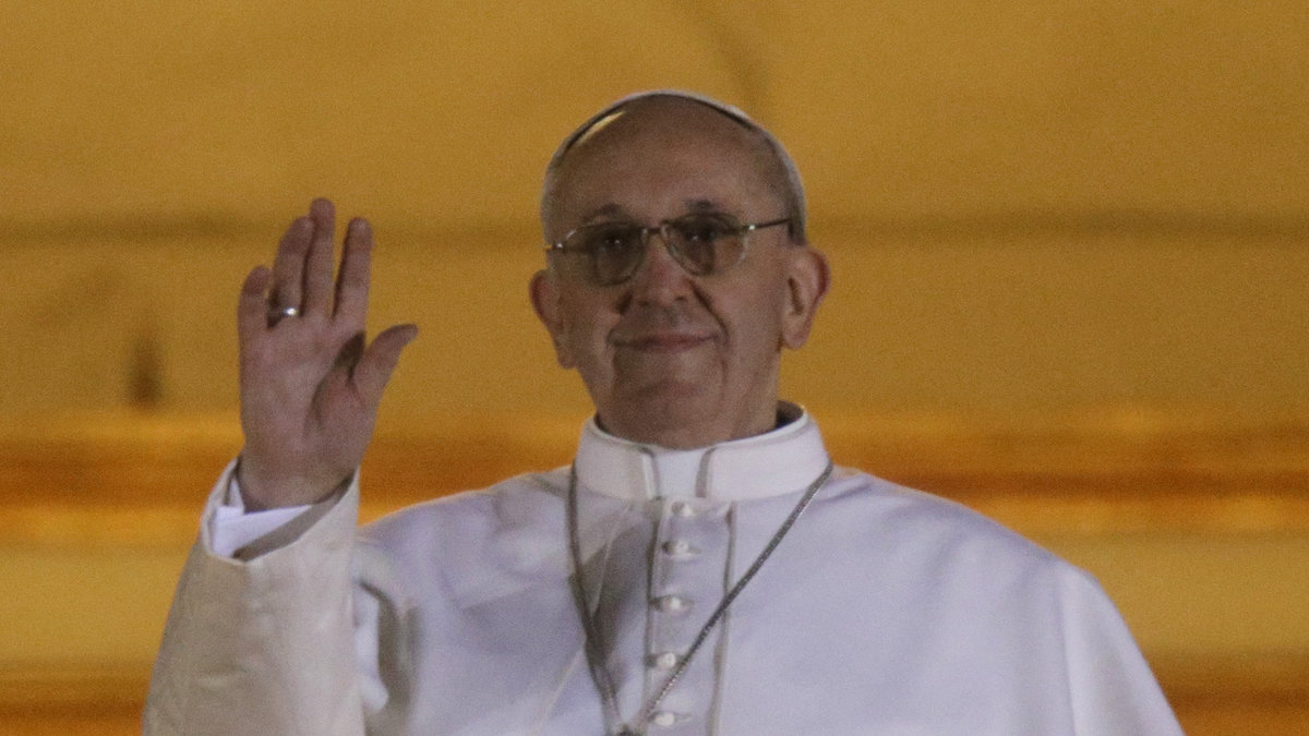Jorge Maria Bergoglio valde namnet Franciskus I, eller Francisco I som det heter på spanska.