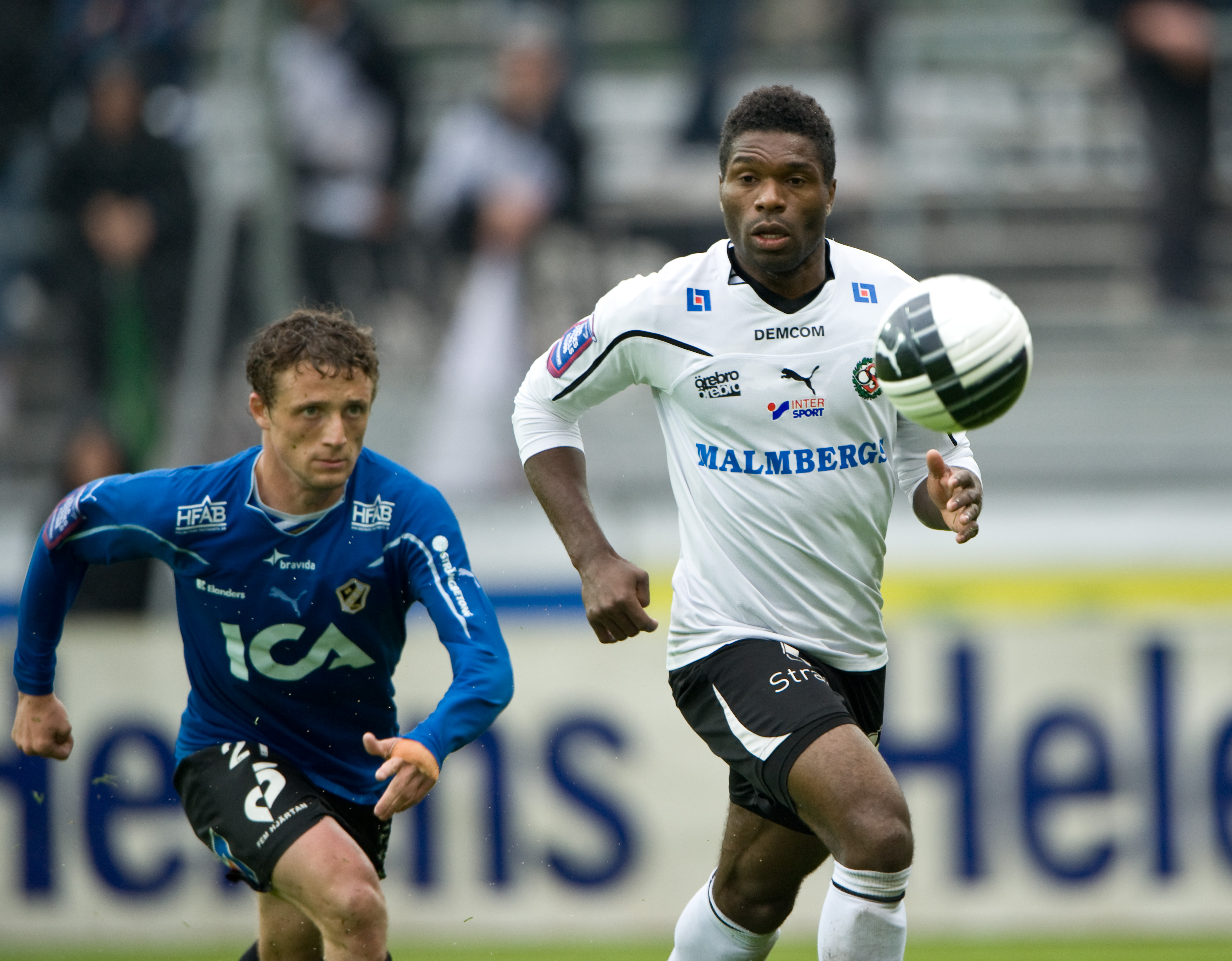 20. Samuel Wowoah, vänsterback. Betyg: 3/5. Bidrar inte lika mycket offensivt längre, men en rutinerad ytterback som kommer vara nyttig för Örebro. 20. Samuel Wowoah, vänsterback. Betyg: 3/5. Bidrar inte lika mycket offensivt längre, men en rutinerad ytterback som kommer vara nyttig för Örebro.