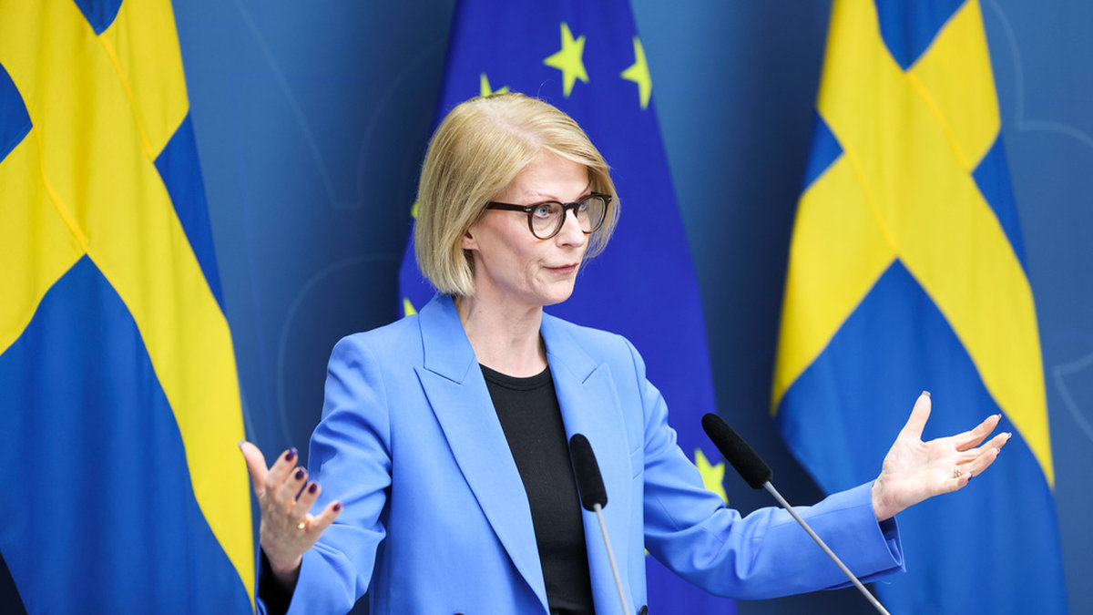 Finansminister Elisabeth Svantesson (M) under en pressbriefing om läget i ekonomin i början av mars. Arkivbild.