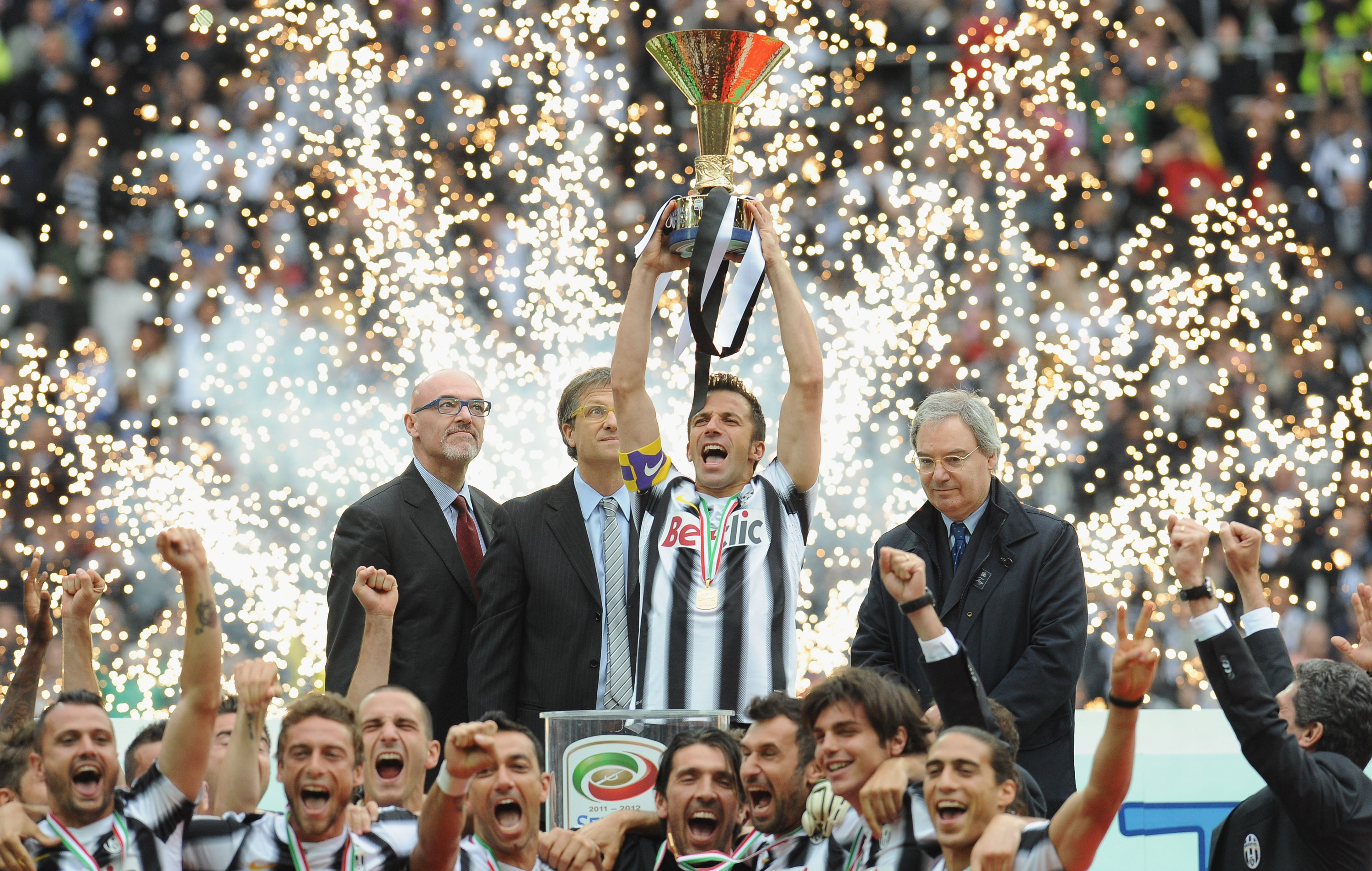 Del Piero fick lyfta bucklan. Del Piero fick lyfta bucklan.