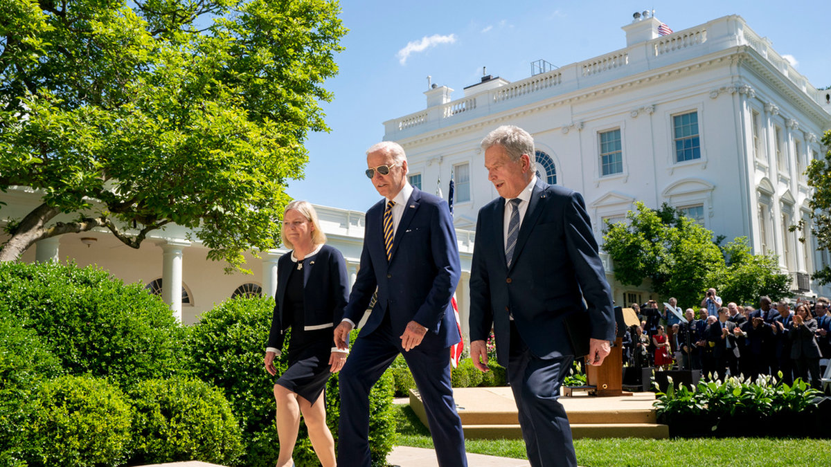 Statsminister Magdalena Andersson med USA:s president Joe Biden och Finlands president Sauli Niinistö.