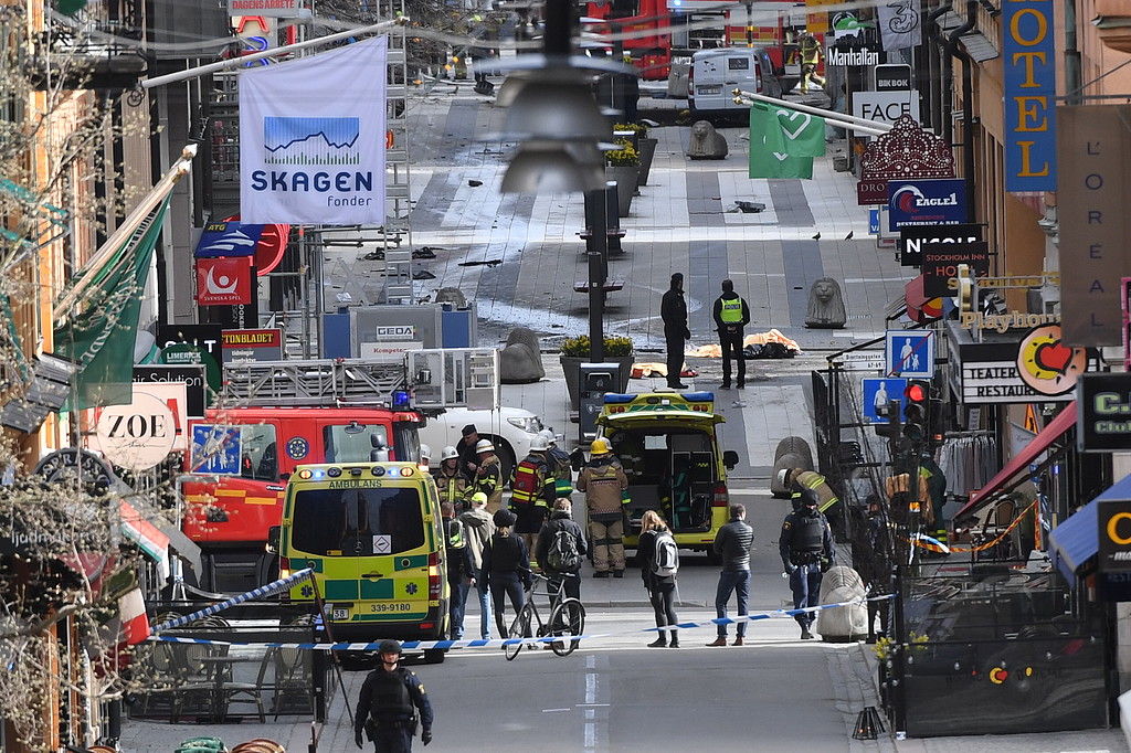 Strax efter attacken på Drottninggatan. Strax efter attacken på Drottninggatan.