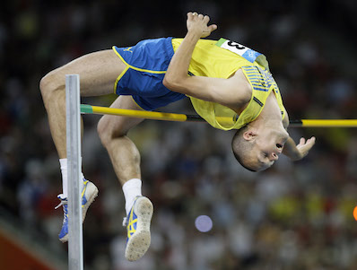 Stefan Holm hoppar under en tävling Stefan Holm hoppar under en tävling