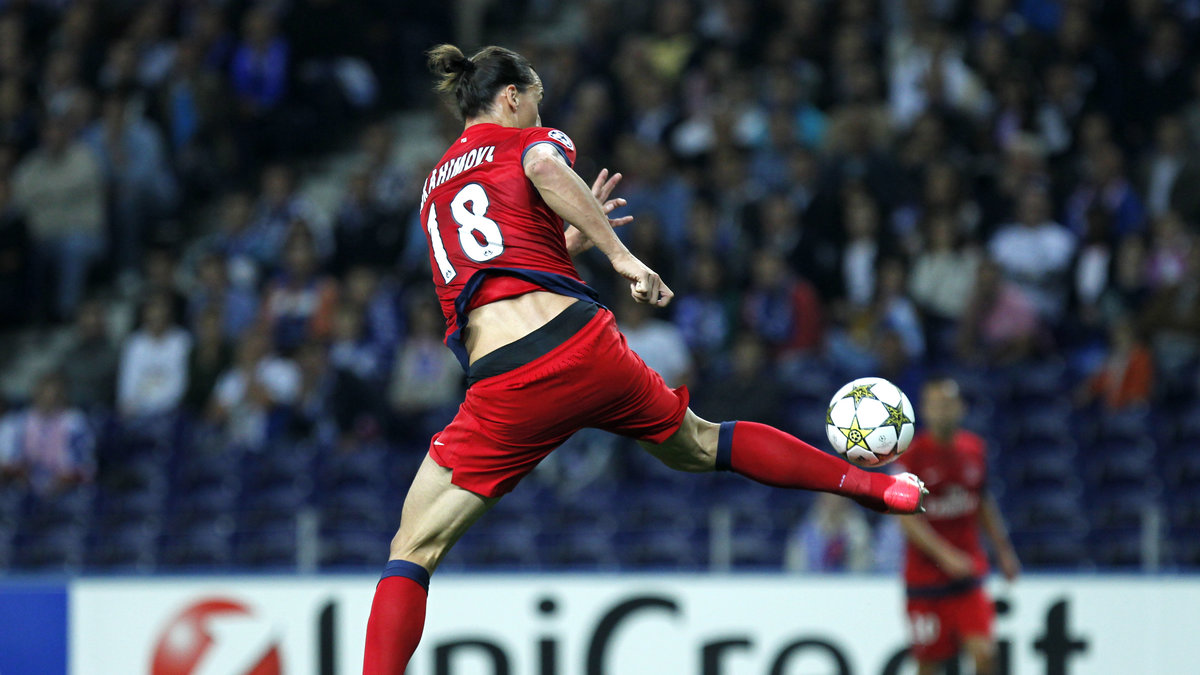 Zlatan var nära på att lyckas med ett klackmål.