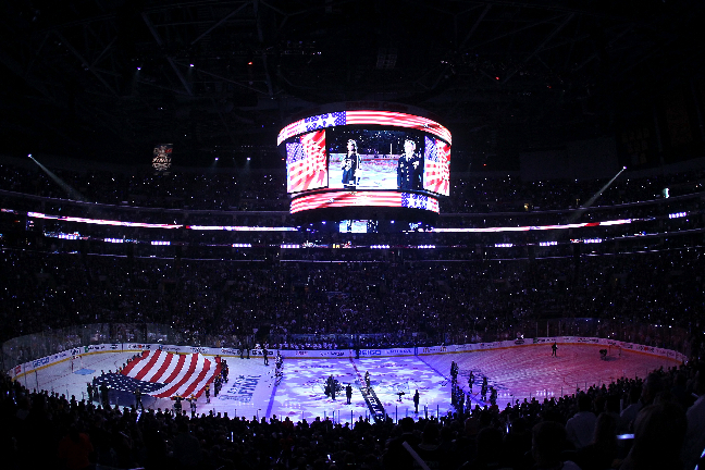 Staples Center hade laddat för Stanley Cup-fest, men firandet får vänta.