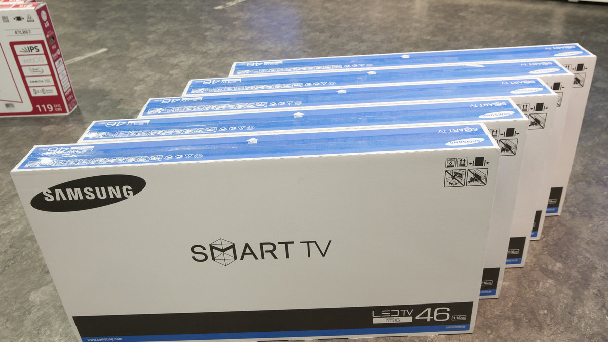 Samsungs SmartTV var den som startade hela hysterin kring avlyssningen. Du styr TVn med hjälp av din röst och sedan kan informationen skickas vidare till en tredje part. 