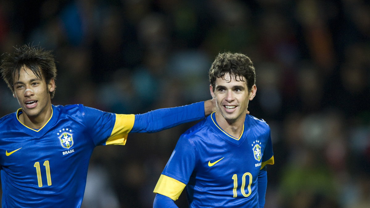 Brasiliens storstjärnor Neymar och Oscar var tongivande i matchen.