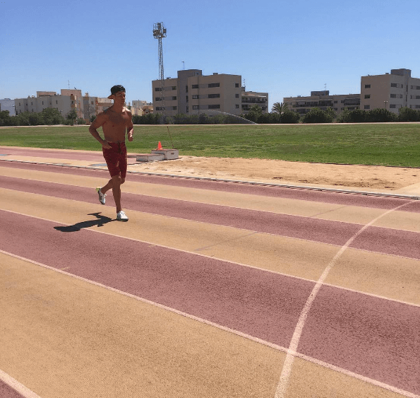 "Inga vilodagar" säger Ronaldo, och joggar lite lugnt. "Inga vilodagar" säger Ronaldo, och joggar lite lugnt.