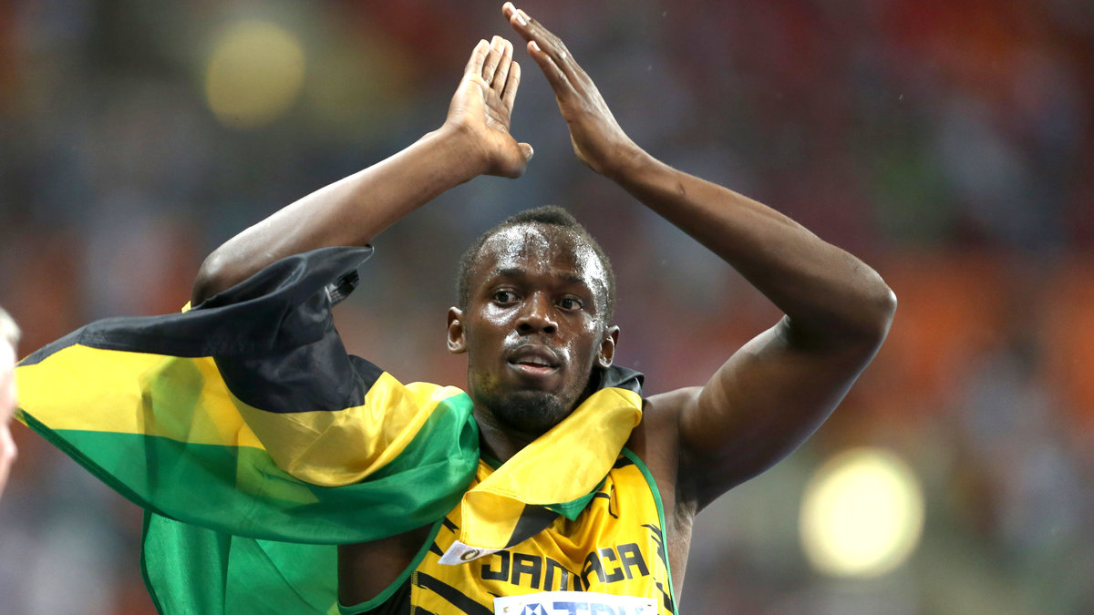 Usain Bolt laddar upp på ett ganska ovanligt vis.