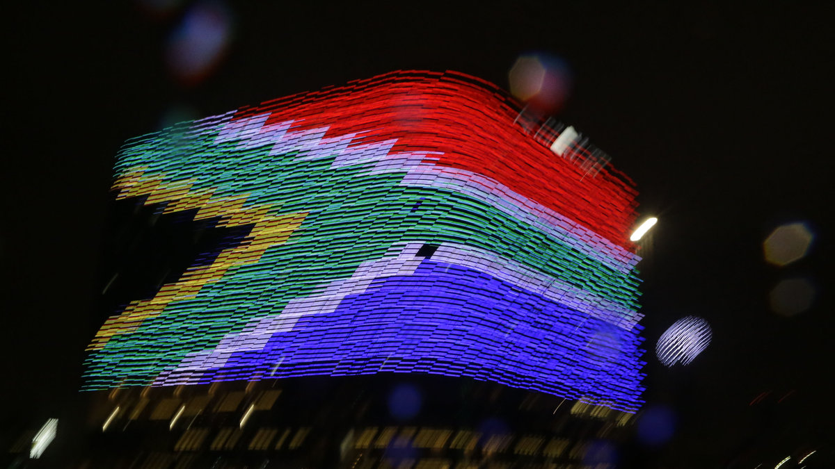 Även på andra platser i världen hedrades Madiba. Det här hotellet i amerikanska Dallas valde att projicera den sydafrikanska flaggan på sin fasad.