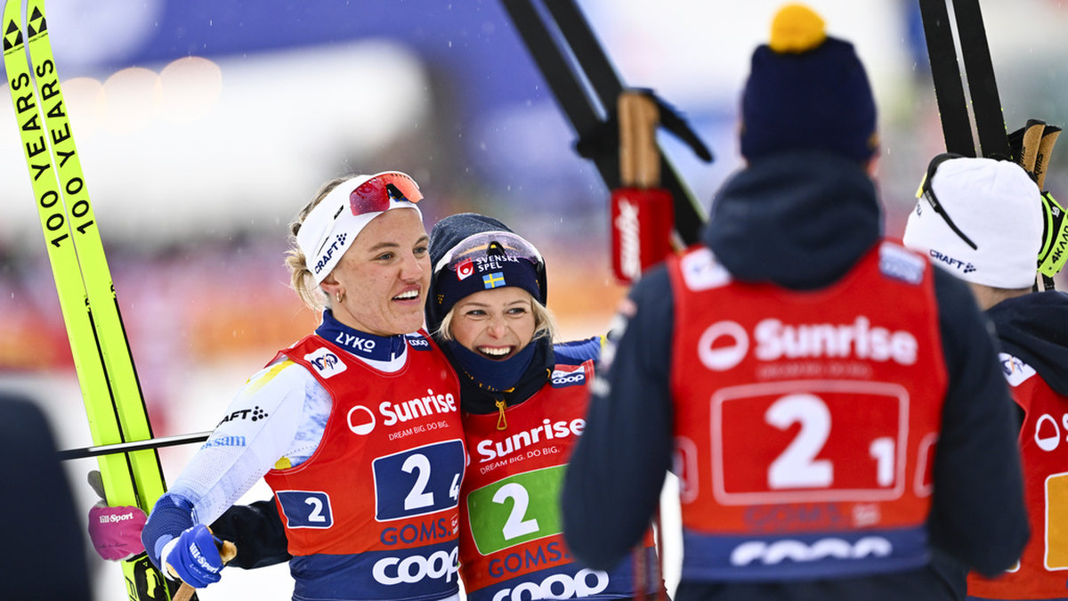 Linn Svahn och Frida Karlsson vann mer prispengar än samtliga i skidskyttelandslaget säsongen 2023–24.