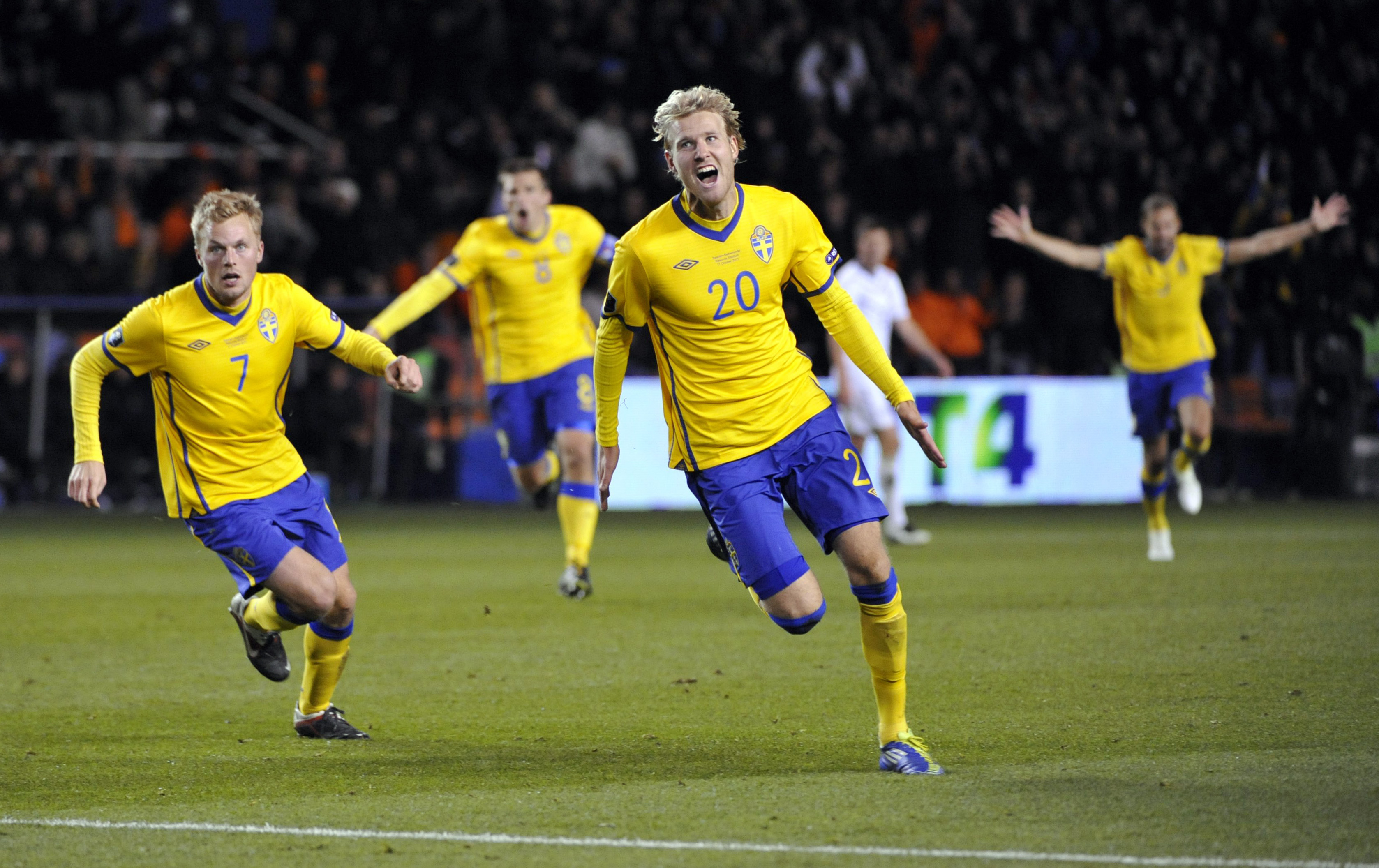 Sverige lyckades slå storfavoriten Holland och är därmed klara för EM.