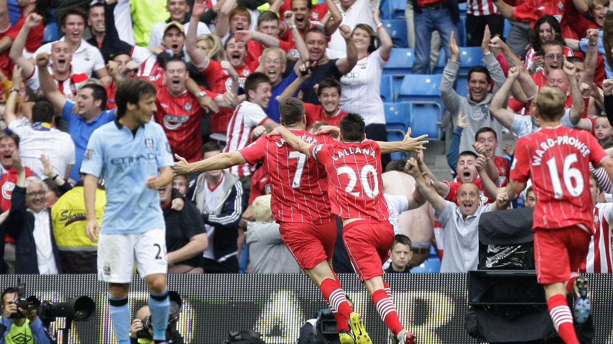 Southampton gjorde två snabba mål i den andra halvleken och ledde ett tag matchen med 2–1.