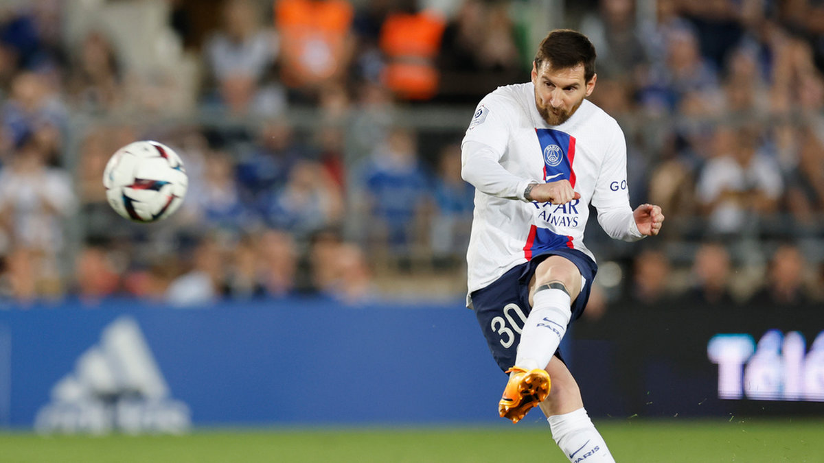 Lionel Messi gjorde mål när PSG säkrade ligatiteln.