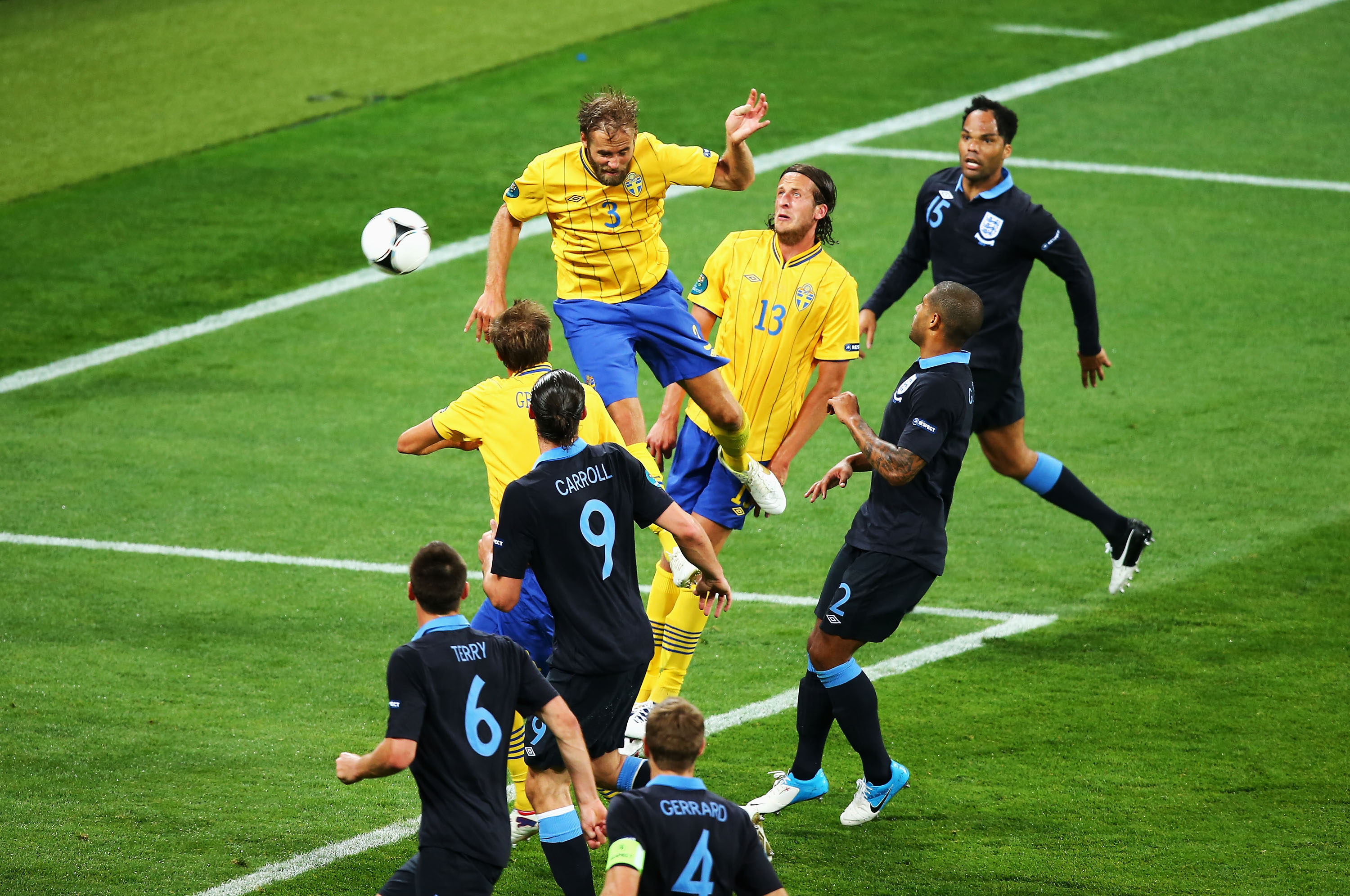 Mellberg gjorde Sveriges 2-1 mål mot England.