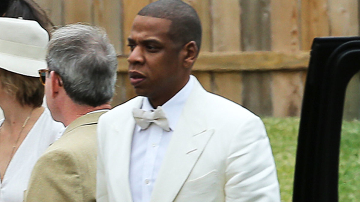 Jay-Z anländer till bröllopet.
