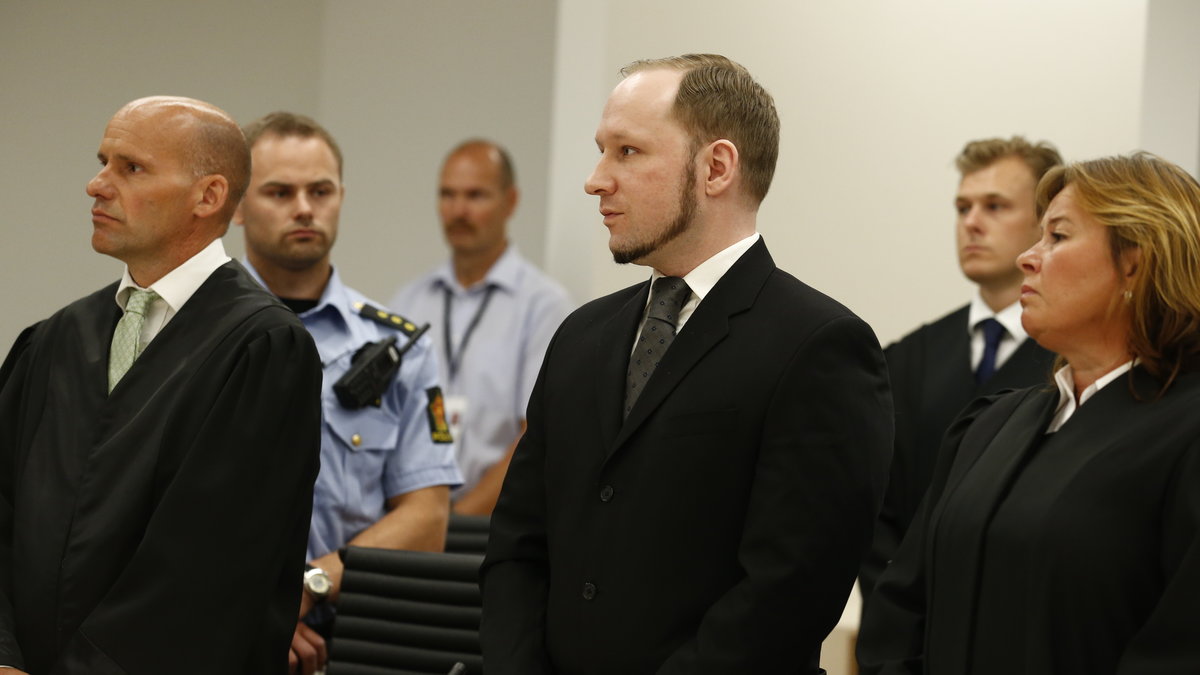 Breivik hade sparat Lippestads visitkort i tio år.