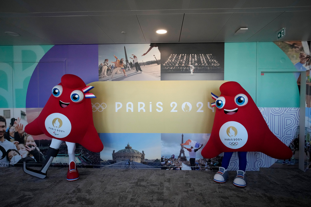 De officiella maskotarna för Paralympics och OS i Paris 2024 presenterades tidigare i november. Maskoten för Paralympics har en synlig funktionsvariation – för första gången. Arkivbild.