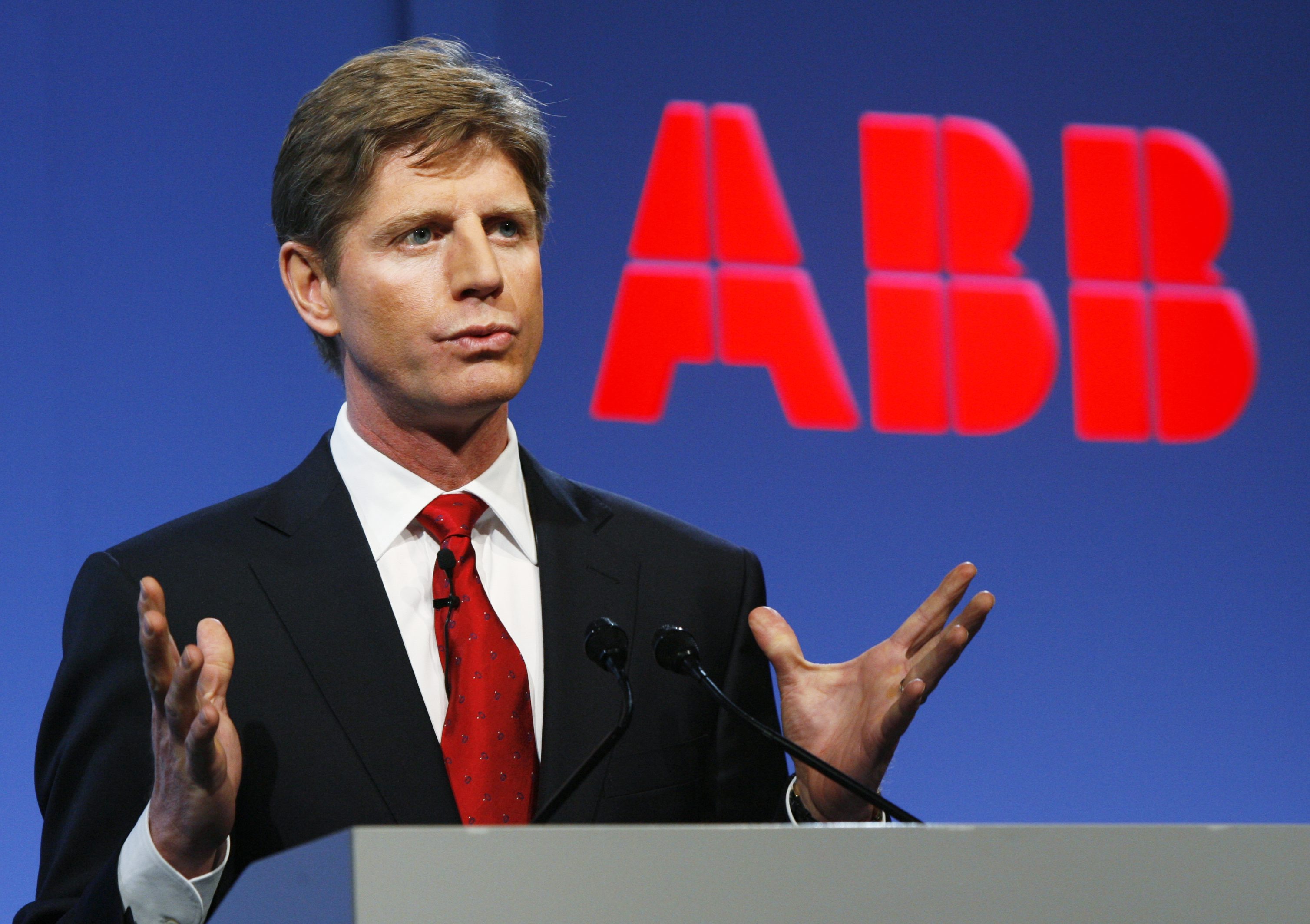 Toppchefernas miljonregn fick lönelyft på 20 procent