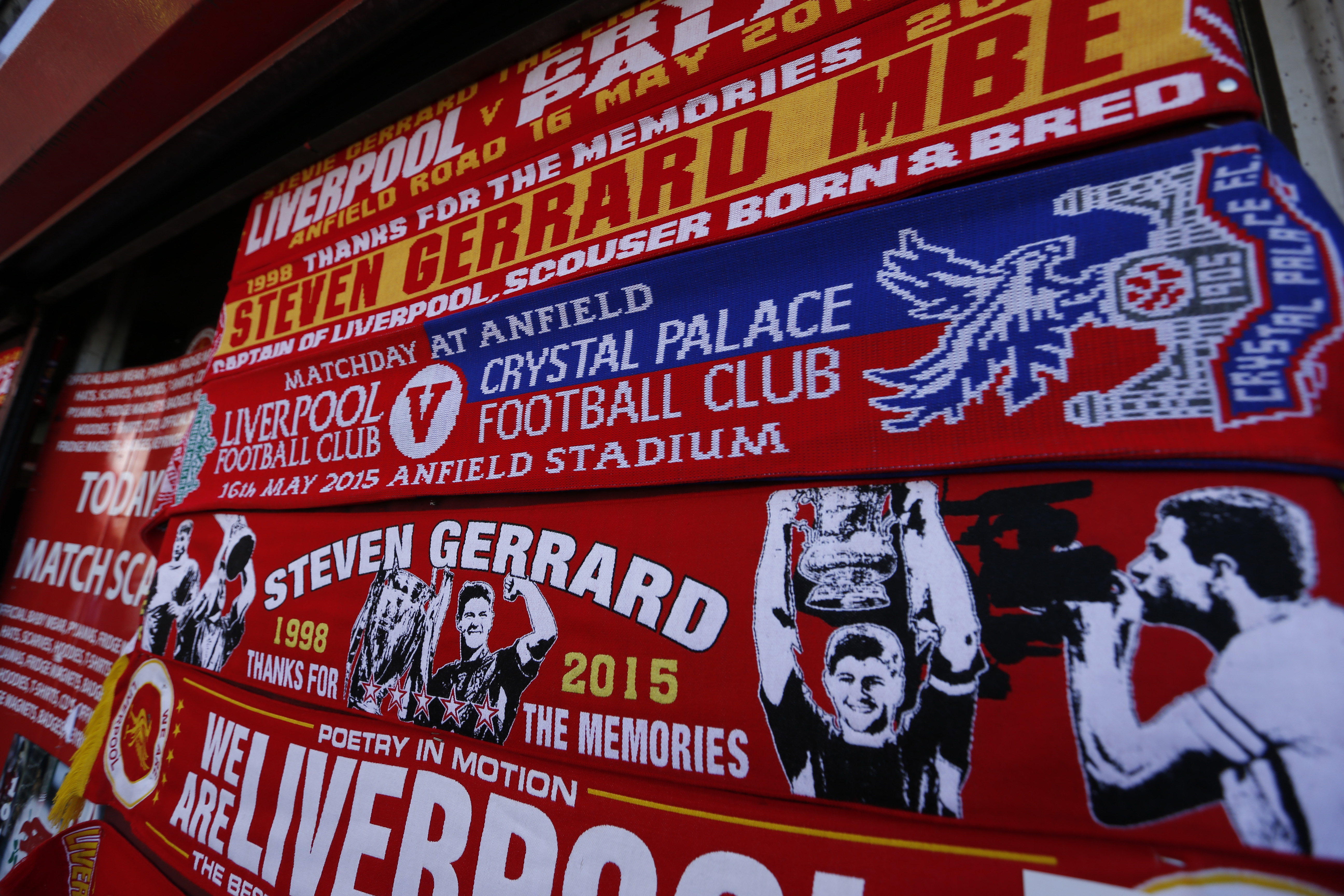 Gerrard är fantastiskt populär i Liverpool.