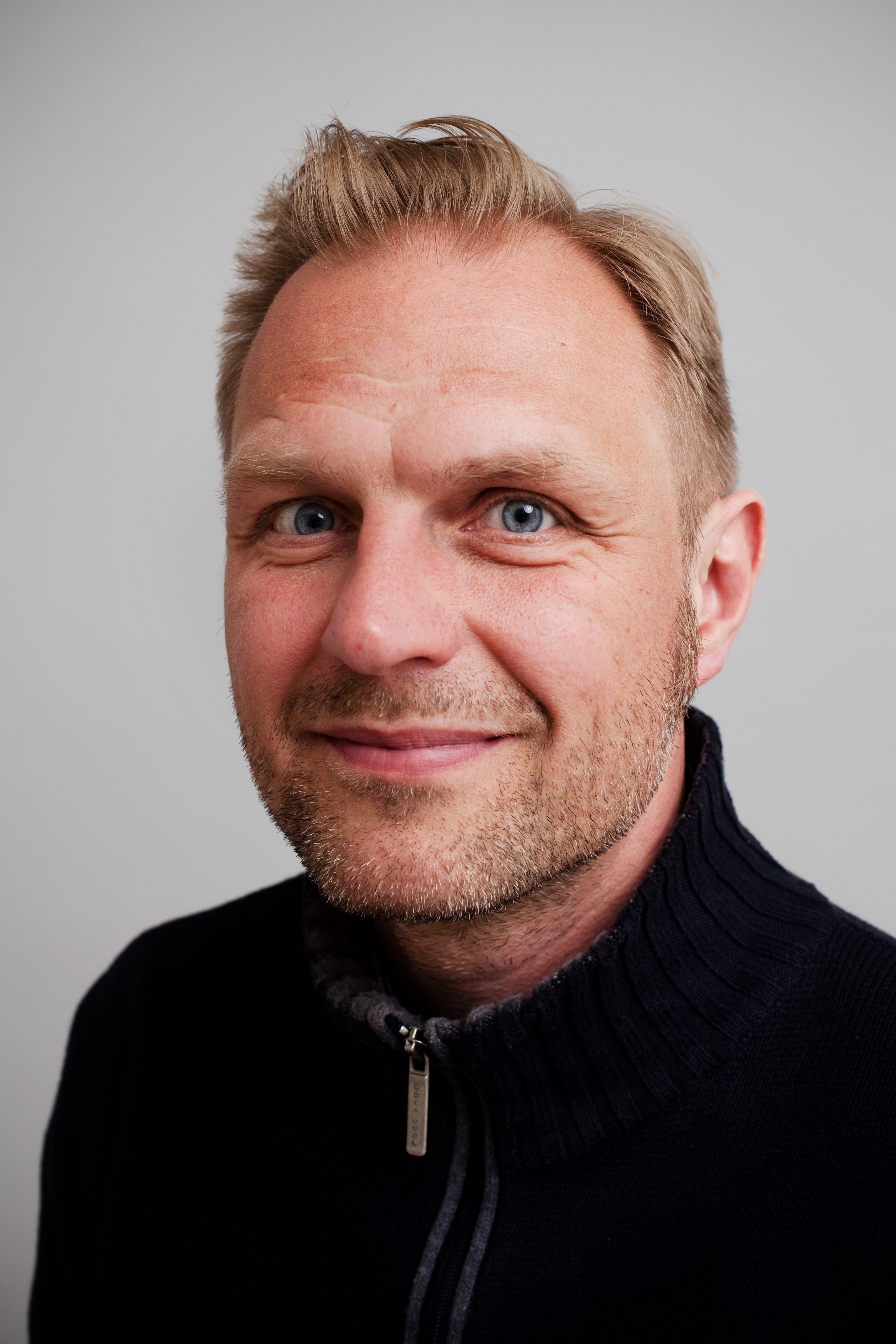 Journalistförbundets ordförande Jonas Nordling är missnöjd med att regeringen inte betalar svenskarnas advokater och menar att det är ett angrepp på pressfrihet om Schibbye och Persson döms för något mer än att de tagit sig in i landet illegalt.