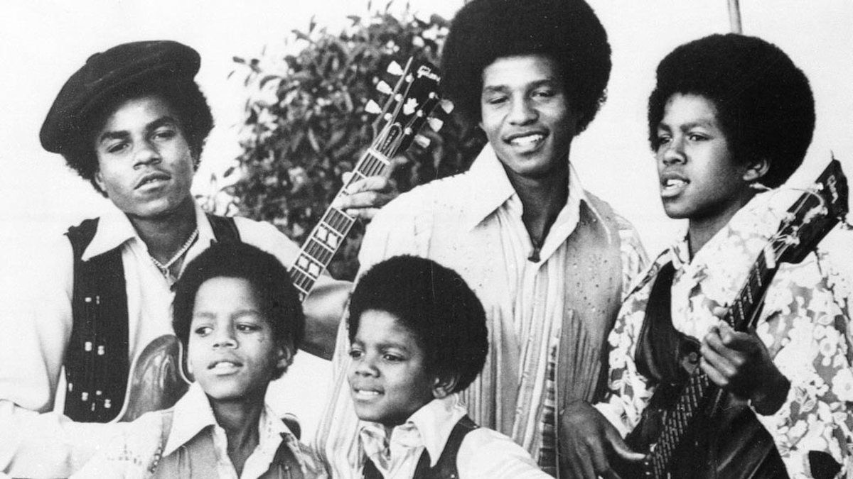 Michael Jackson med sina bröder i bandet Jackson Five. 