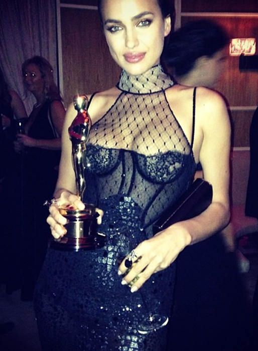 Irina Shayk på Oscarsgalan. Irina Shayk på Oscarsgalan.