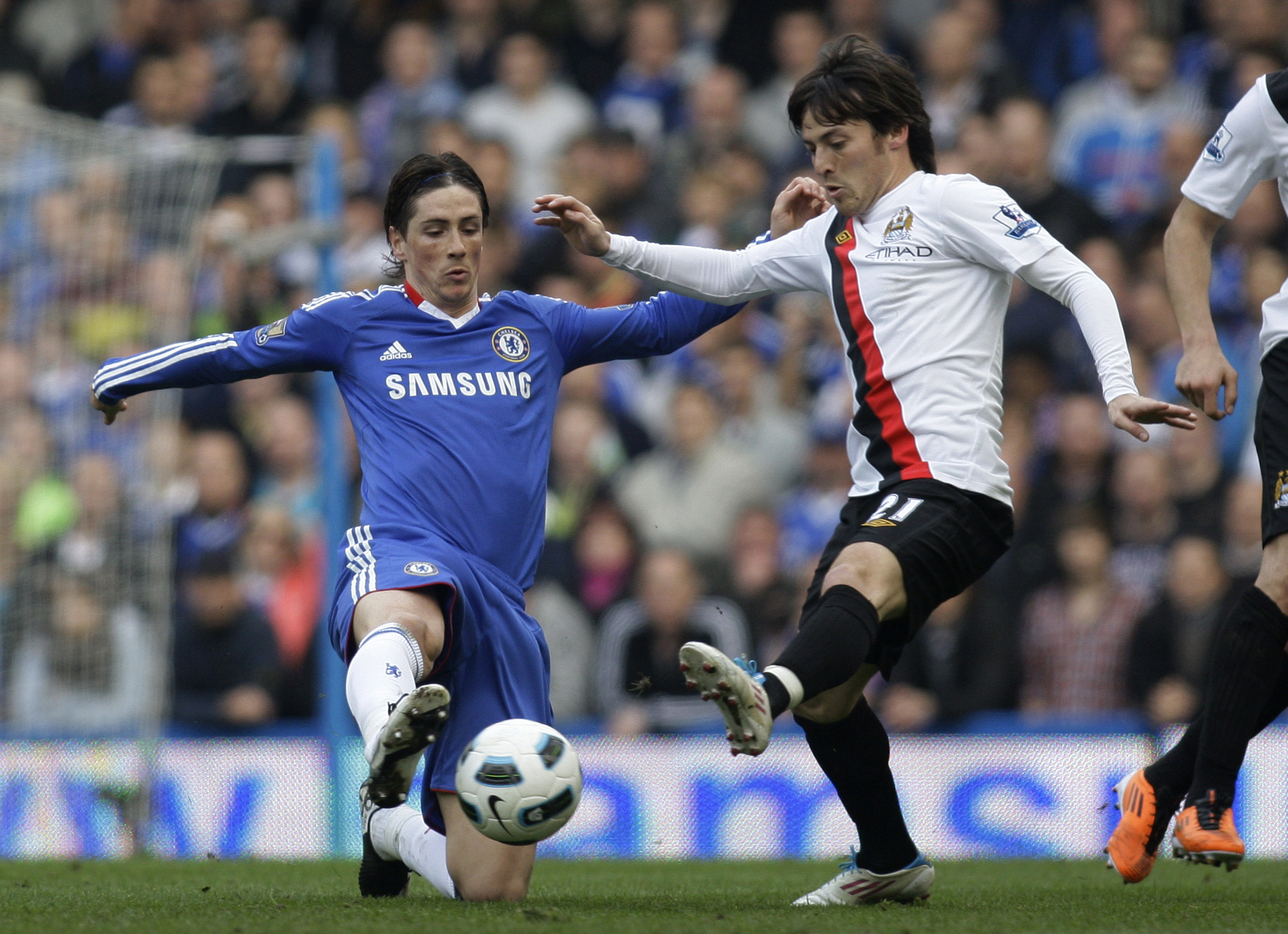 Fernando Torres fortsätter ha allvarliga problem på topp i Chelseas anfall.