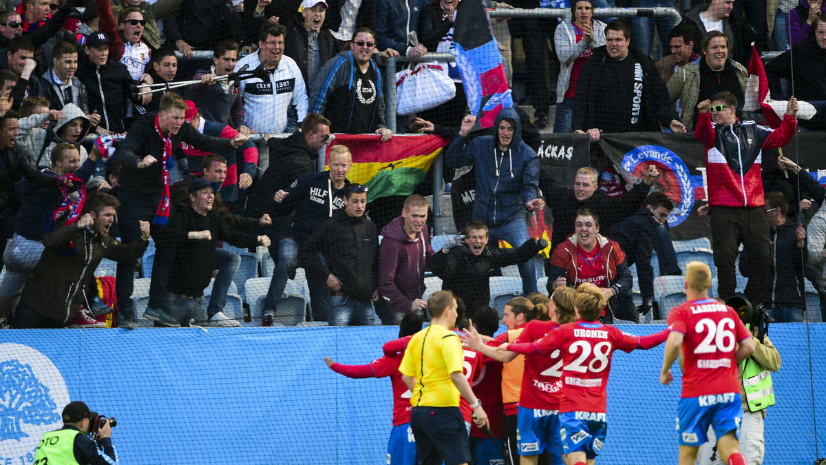Helsingborg besegrade Malmö FF med 2–0.