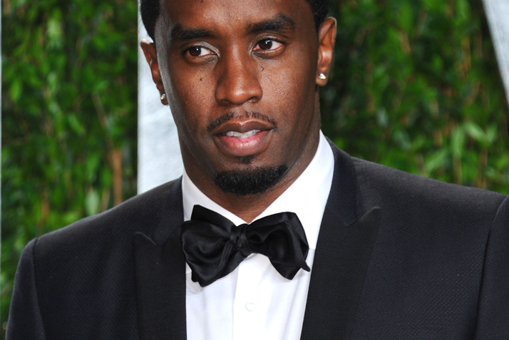 42. Sean "Diddy" Combs. Musikern är 42 år och mer känd under namnet Puff Daddy. Här hamnar han inte minst för att han under tio års tid varit lika aktuell. 42. Sean "Diddy" Combs. Musikern är 42 år och mer känd under namnet Puff Daddy. Här hamnar han inte minst för att han under tio års tid varit lika aktuell.