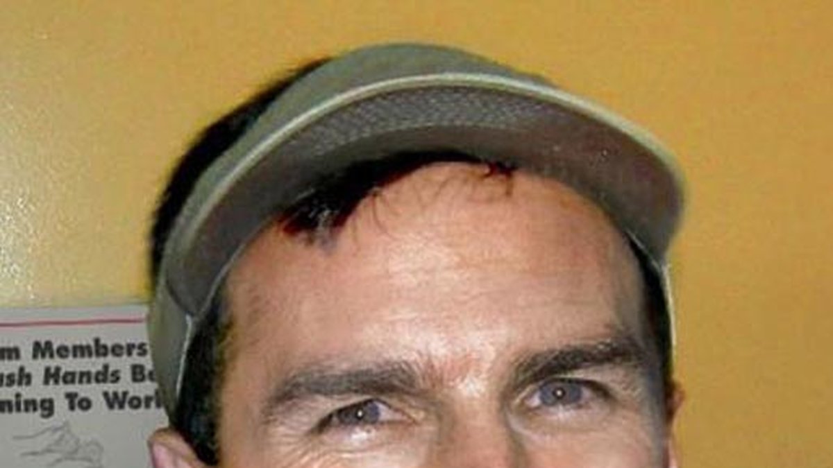 Tom Cruise med lite gulare tänder och en extrahaka? 