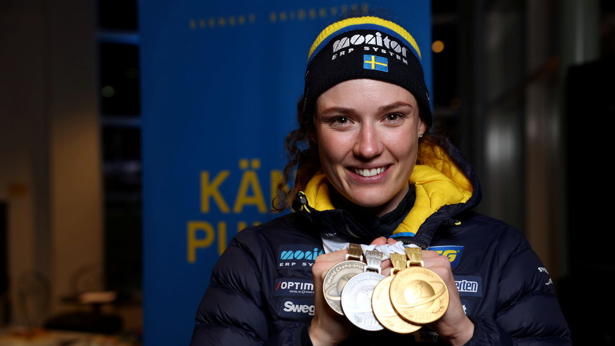Hanna Öberg tog fyra VM-medaljer; två guld, ett silver och ett brons under skidskytte-VM i Oberhof, Tyskland, i fjol. Arkivbild.