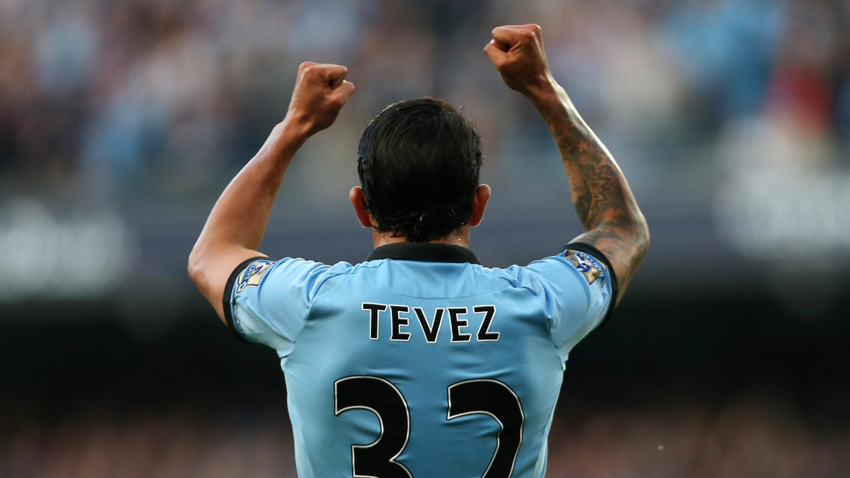 Anfallare: Carlos Tevez från Manchester City till Juventus för 78 miljoner kronor. 