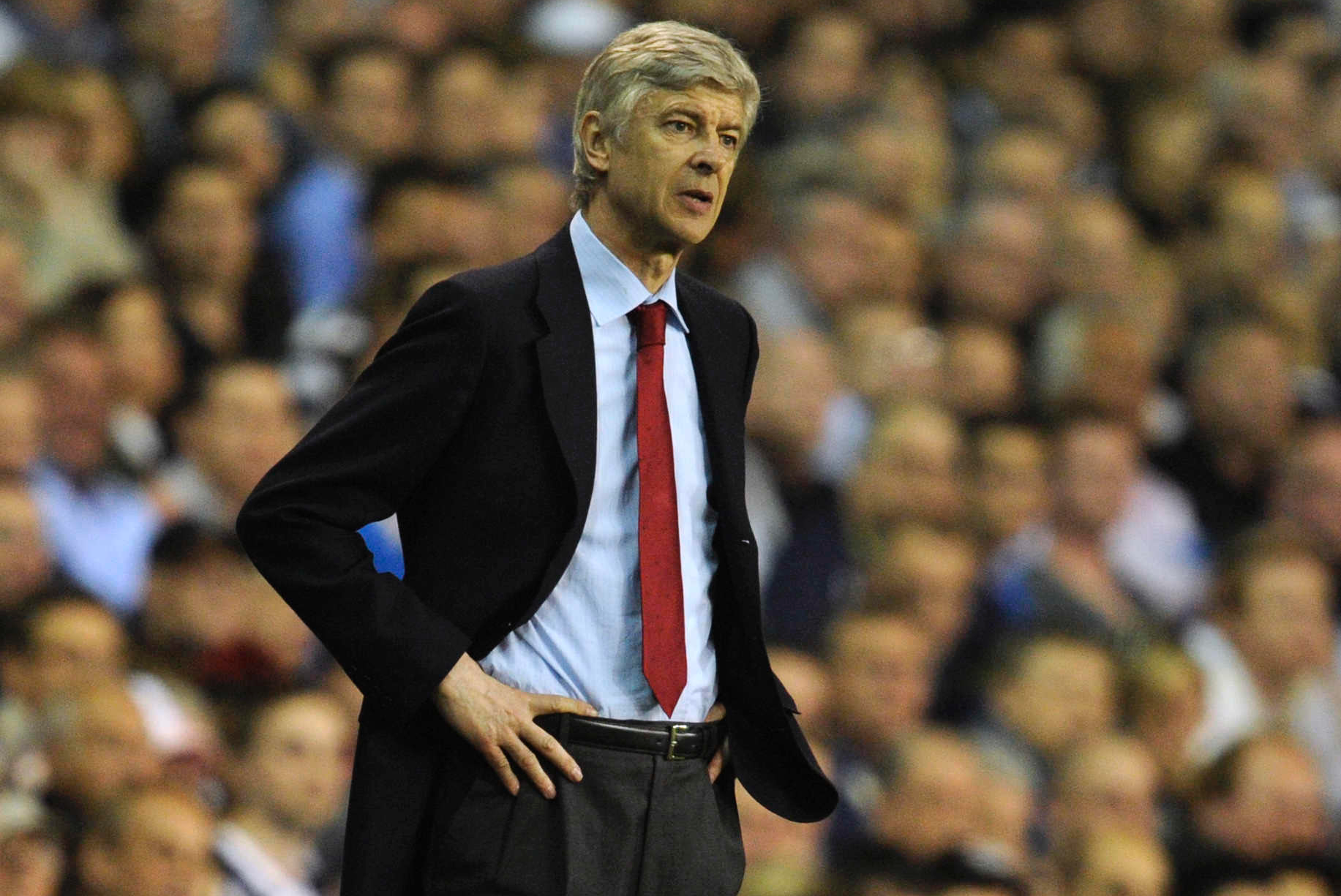 Arsene Wenger tror fortfarande på sitt Arsenal och menar att titeldrömmarna fortfarande lever.